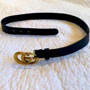 Black Gucci belt